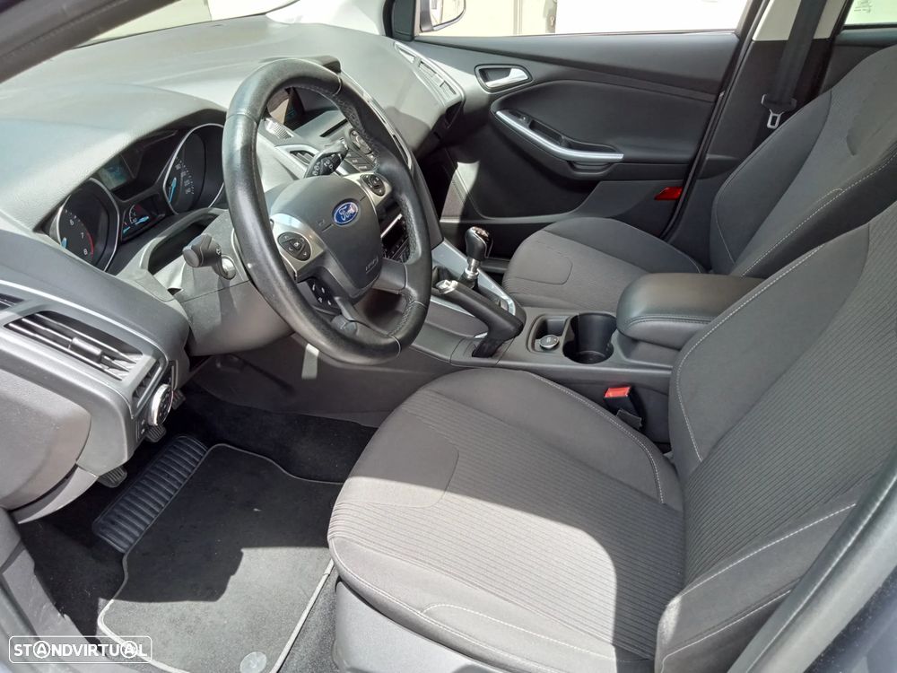 Ford Focus - 13