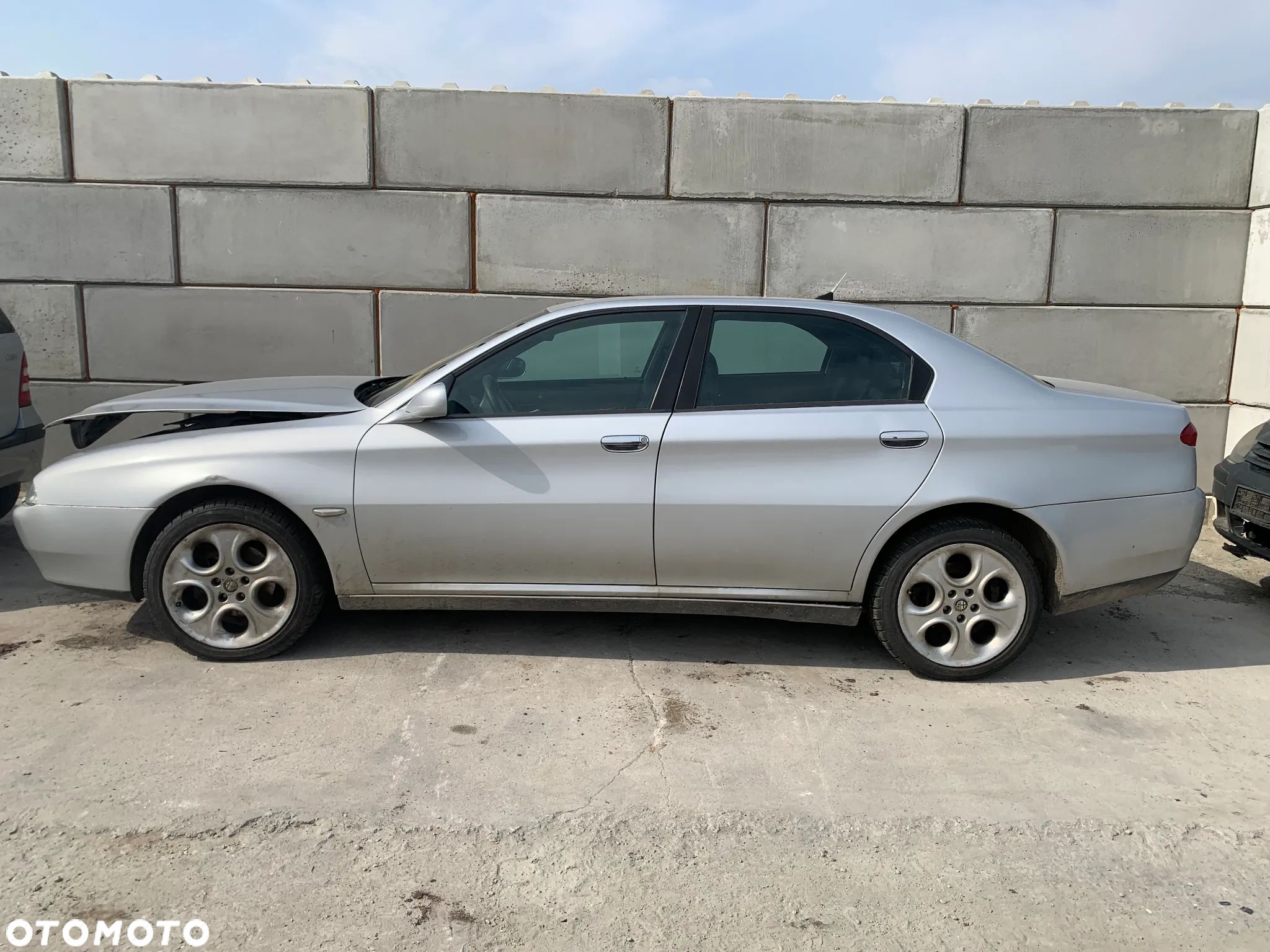 ALFA ROMEO 166 2003 *SAMOCHÓD NA CZĘŚCI* 56  LAMPA LUSTERKO DRZWI MASKA KLAPA BELKA ZDERZAK BŁOTNIK PRAWA LEWA PRZÓD TYŁ - 1