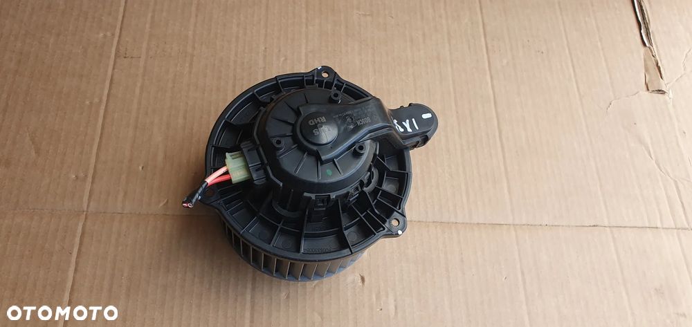 Wentylator silnik dmuchawy nagrzewnicy Hyundai ix35 F00S3B2442 - 4