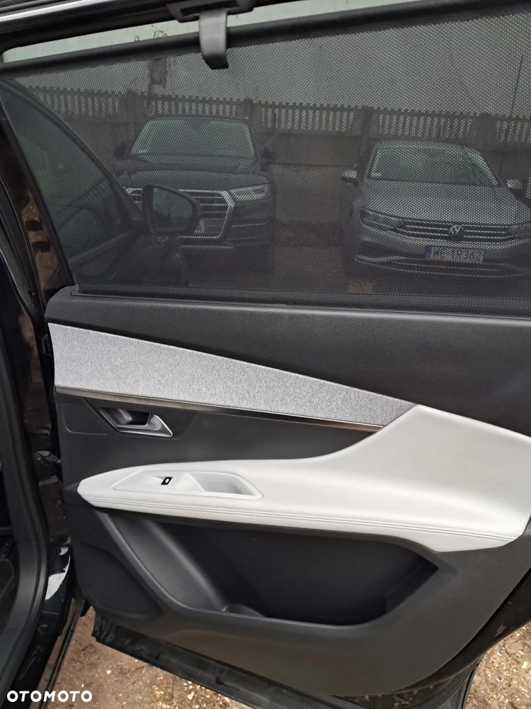 Peugeot 5008 1.6 PureTech Allure S&S EAT8 - 11