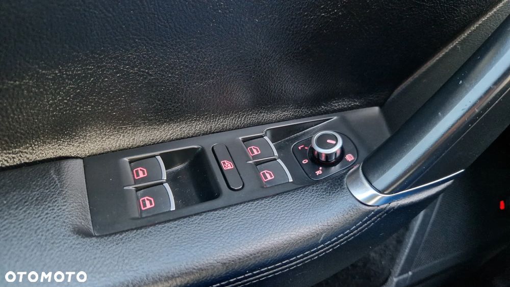 Volkswagen Passat 2.0 TDI 4Motion DSG BlueMotion Tech Highline - 36