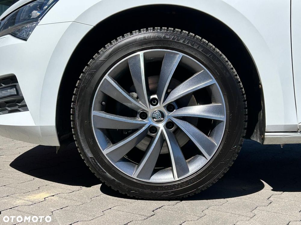 Skoda Superb 1.5 TSI Active DSG - 35
