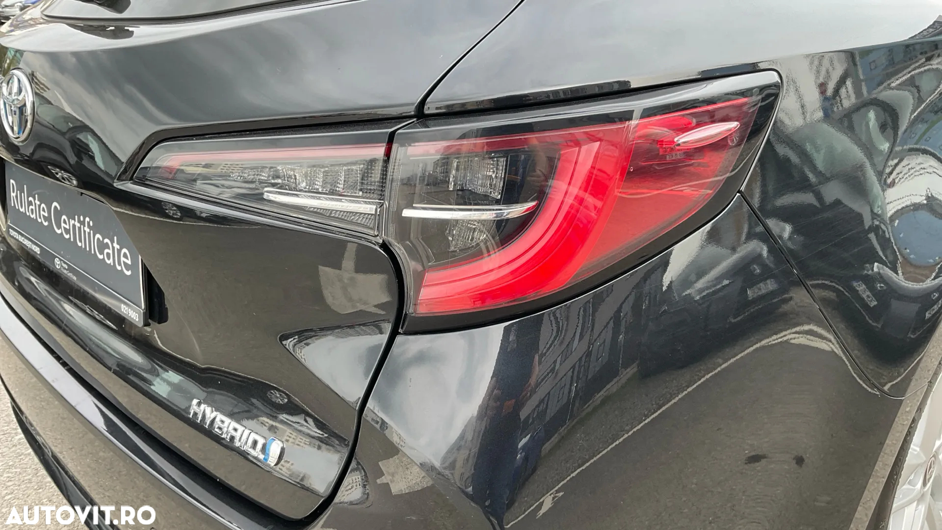 Toyota Corolla 1.8 Hybrid Touring Sports Business Edition - 25