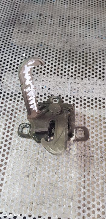 Broasca Incuietoare Capota Fiat Grande Punto Dezmembrez Fiat Grande Punto - 1