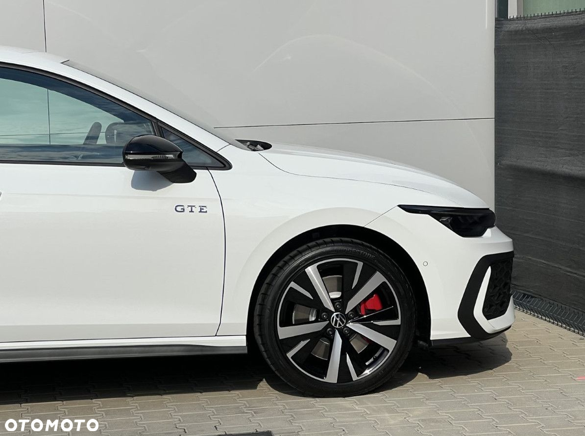 Volkswagen Golf - 10