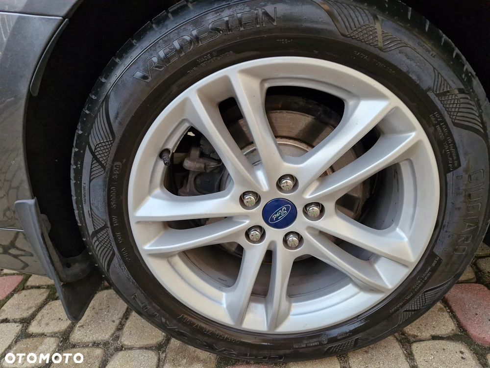 Ford Mondeo 2.0 TDCi Titanium PowerShift - 29