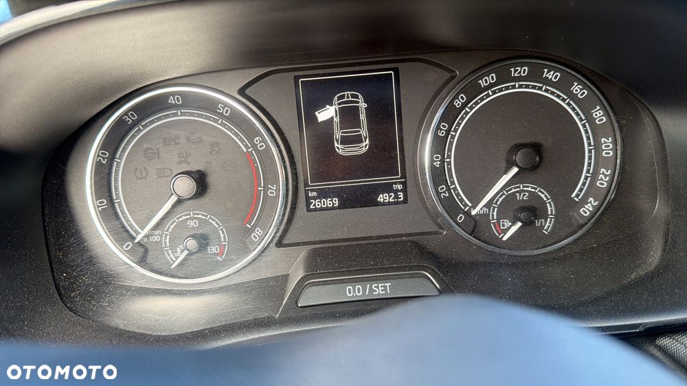 Skoda Fabia 1.0 TSI Tour - 21