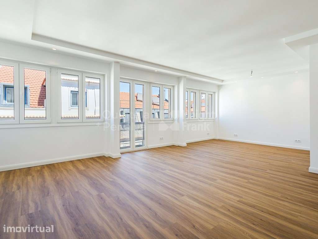 Apartamento T2 para arrendar, sem móveis, na Estrela - Grande imagem: 2/24
