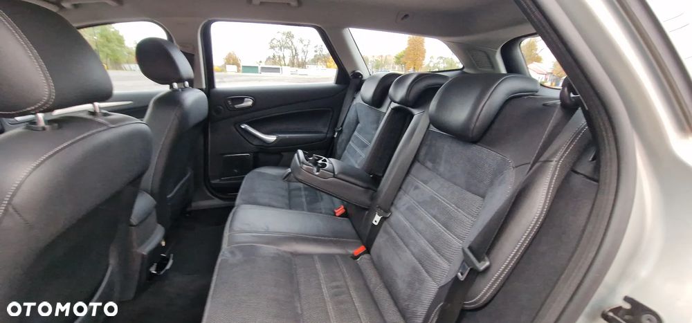 Ford Mondeo 2.0 FF Titanium - 13