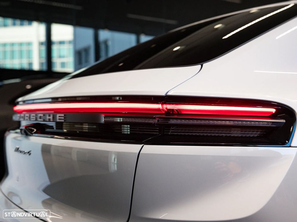 Porsche Macan Electric 4 - 40