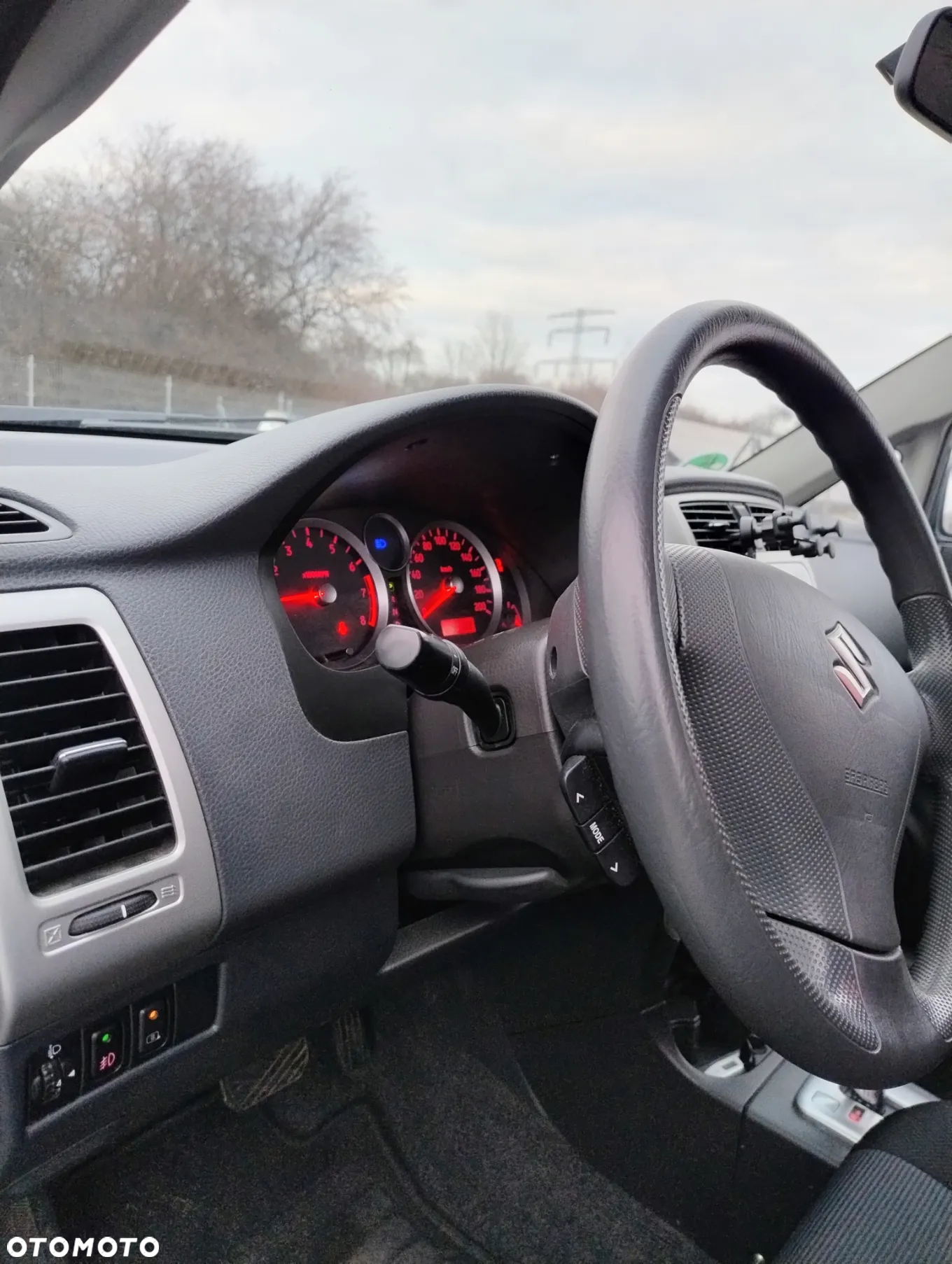 Suzuki Liana Kombi 1.6 Automatik Comfort - 35