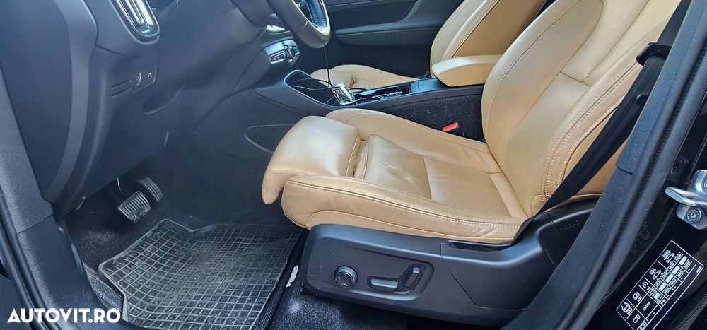 VOLVO XC40 2020 — imagine 33