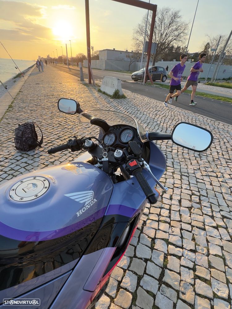 Honda CBR CBR 600F NH1L - 10