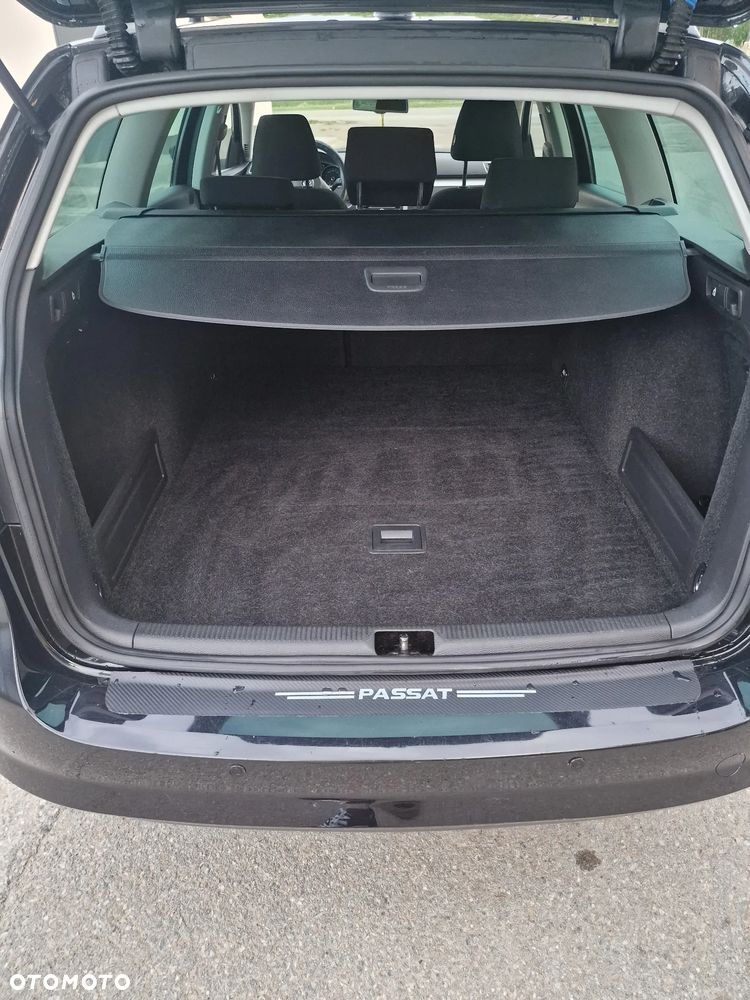 Volkswagen Passat 2.0 TDI Comfortline DSG - 25
