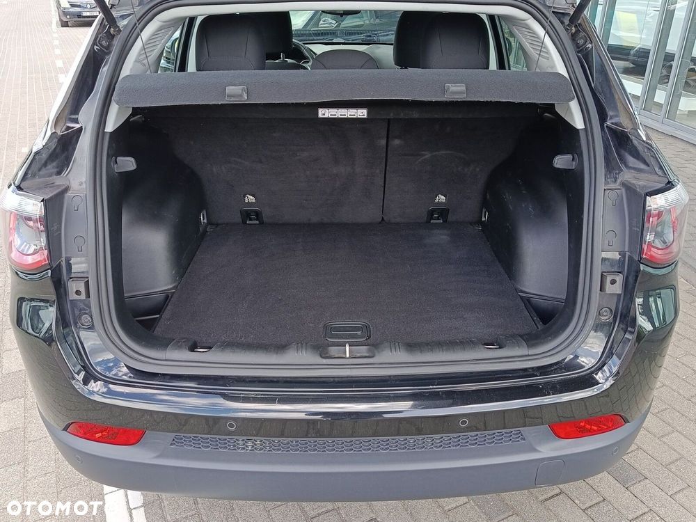 Jeep Compass - 8