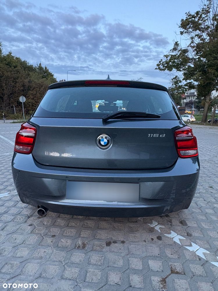 BMW Seria 1 116d Sport Line - 9