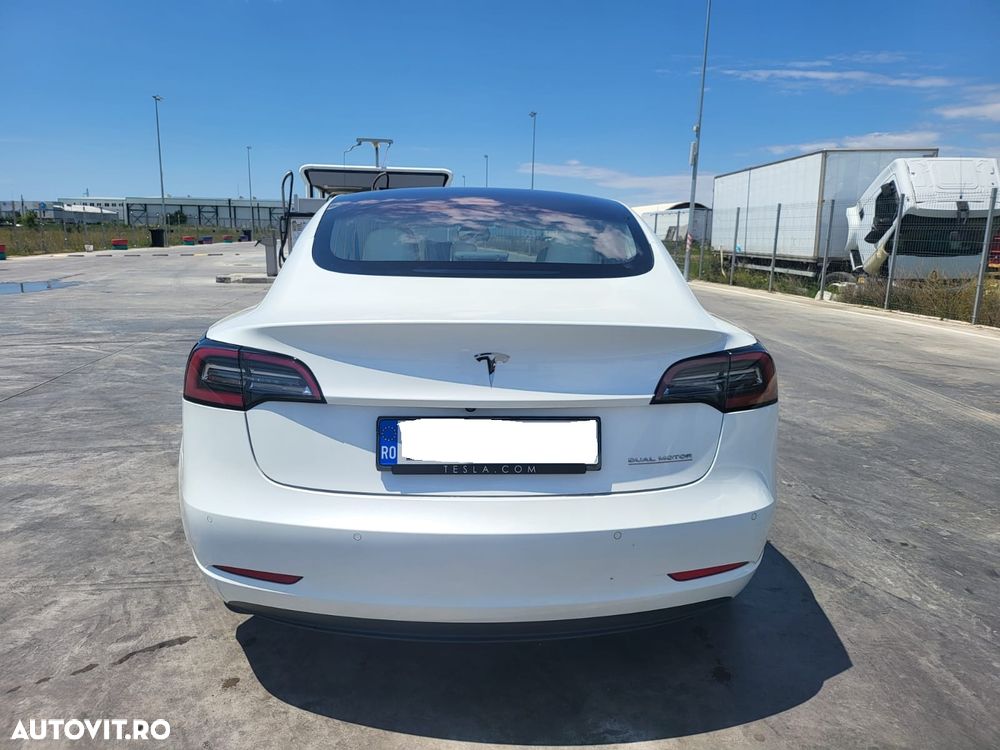 Tesla Model 3 Langstreckenbatterie Allradantrieb Dual Motor Performance - 5