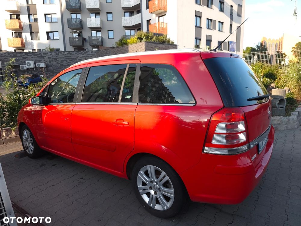 Opel Zafira 1.8 - 11