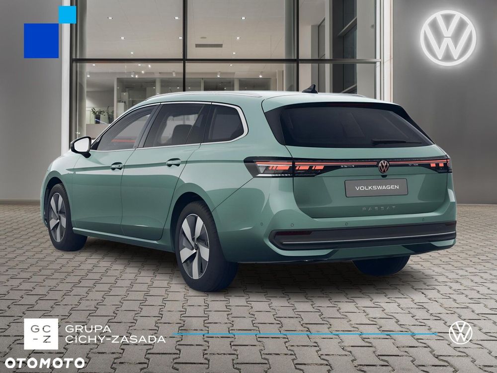 Volkswagen Passat Variant 2.0 TDI SCR Business DSG - 3