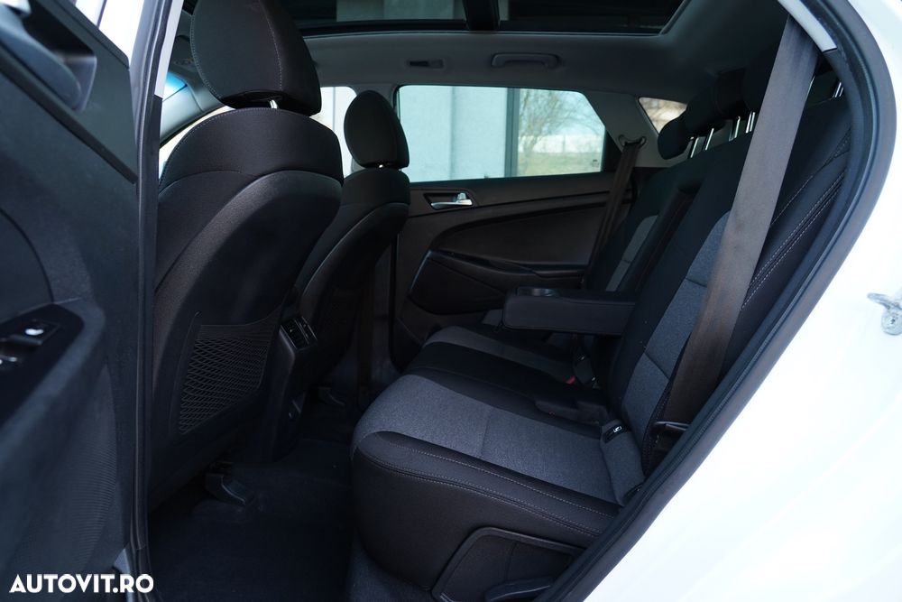 Hyundai Tucson blue 1.6 CRDi 4WD DCT Premium - 17