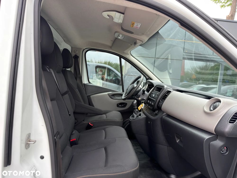 Nissan NV300 1.6 Diesel Long Klimatyzacja Elektryczne Szyby - 24