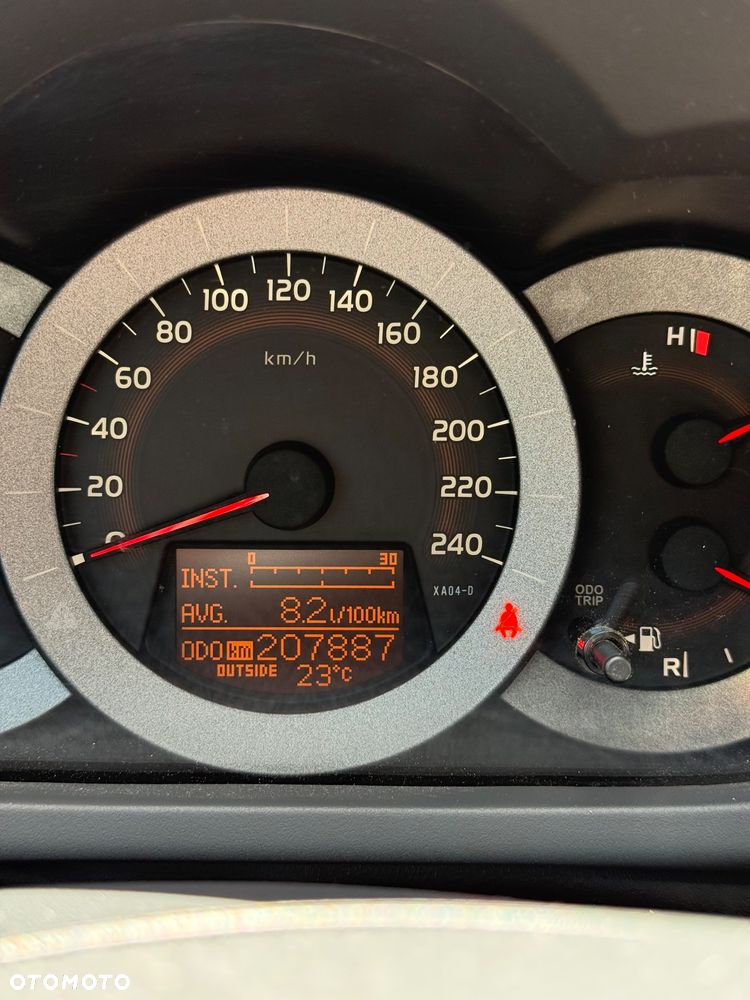 Toyota RAV4 2.2 D-4D 2010 - 15