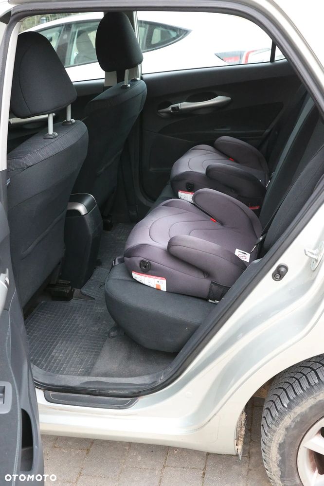 Toyota Auris 1.6 Premium - 6