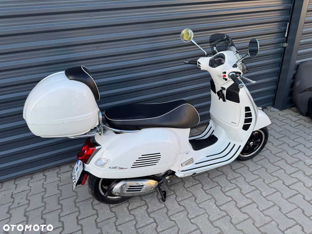 Piaggio Vespa - 5
