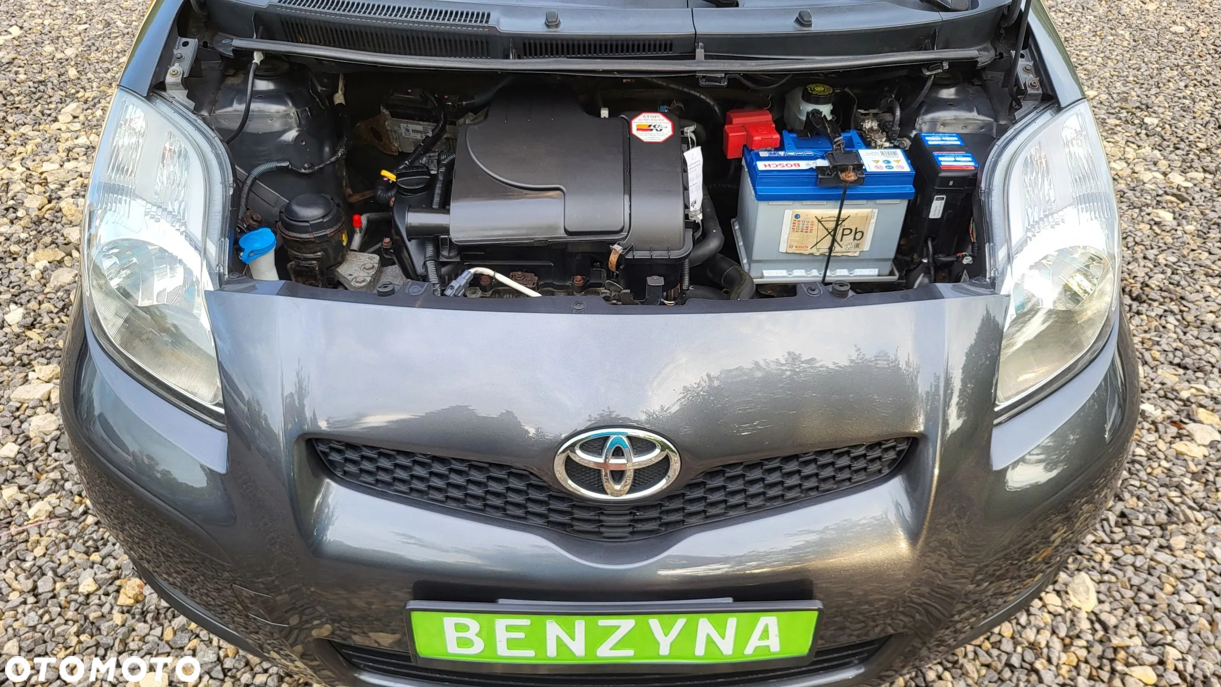 Toyota Yaris 1.0 Premium - 24