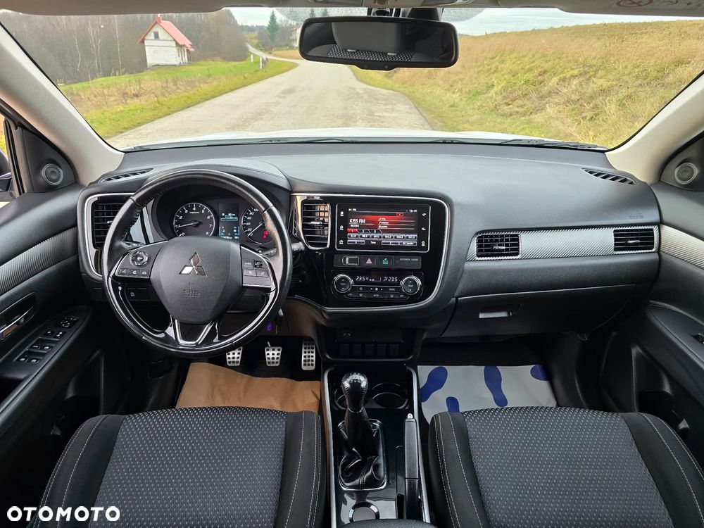 Mitsubishi Outlander 2.0 2WD Edition - 27