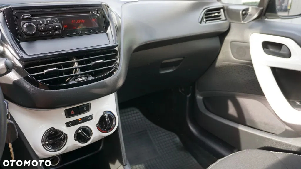 Peugeot 208 PureTech 68 Active - 12