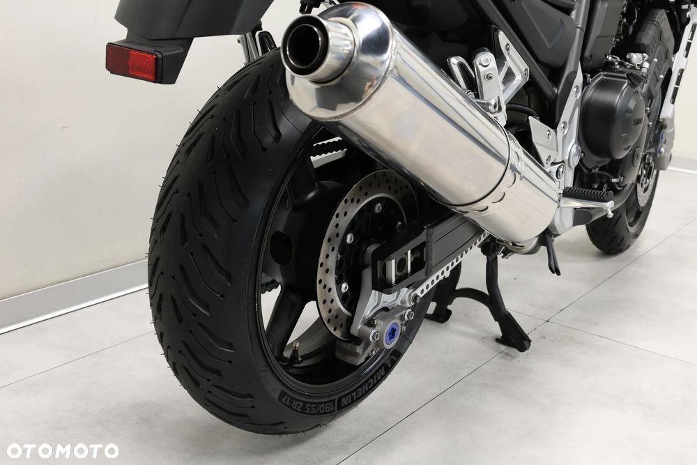 Yamaha FZS - 38