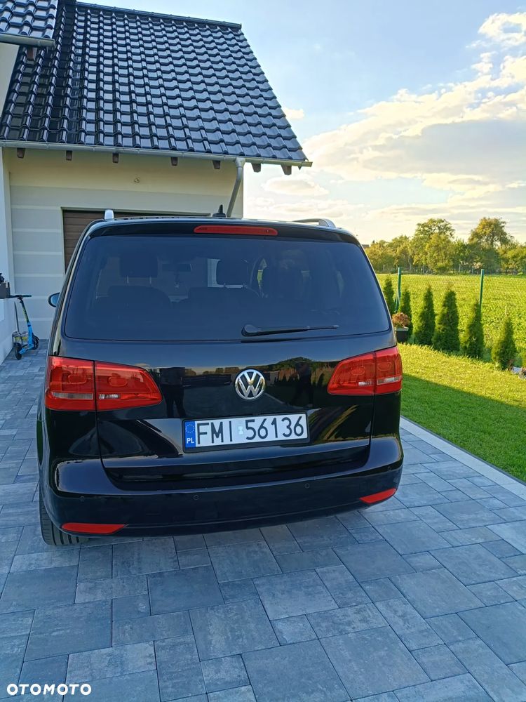 Volkswagen Touran 2.0 TDI DPF Highline DSG - 3