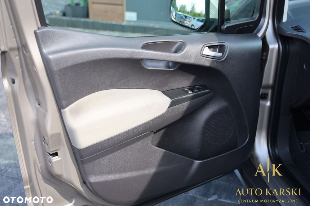 Ford Tourneo Courier - 19