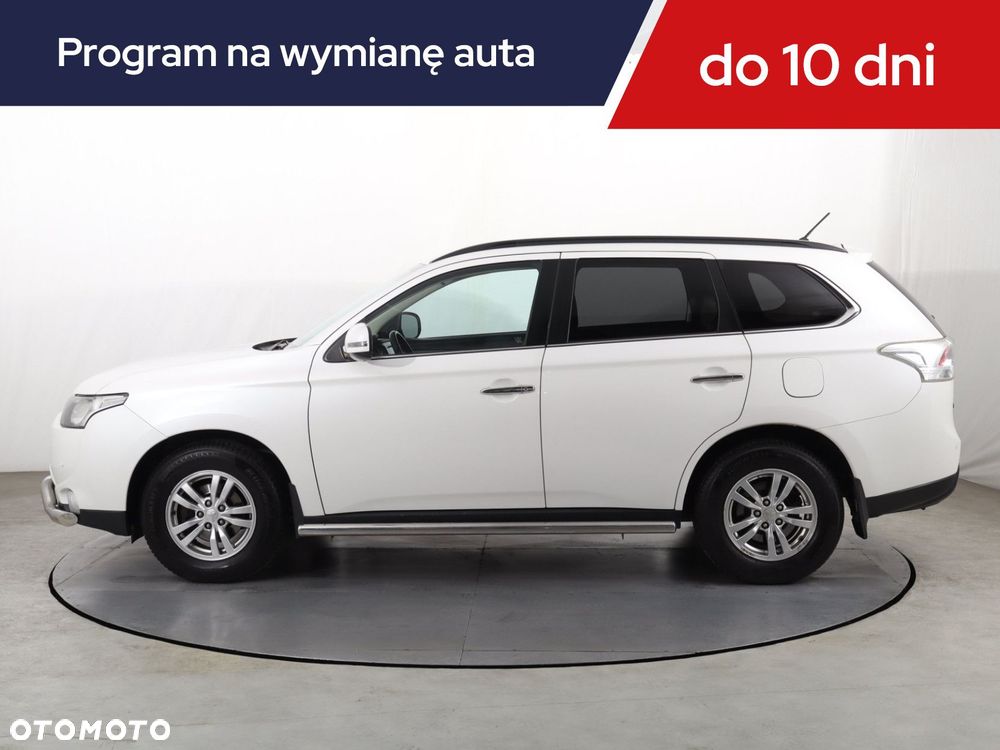 Mitsubishi Outlander - 4