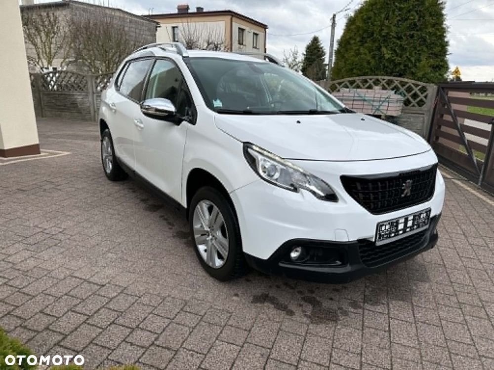 Peugeot 2008 1.2 Pure Tech Style - 1