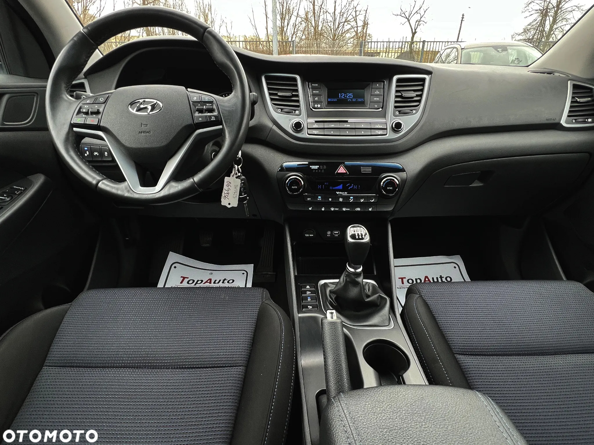 Hyundai Tucson blue 1.7 CRDi 2WD Trend - 26
