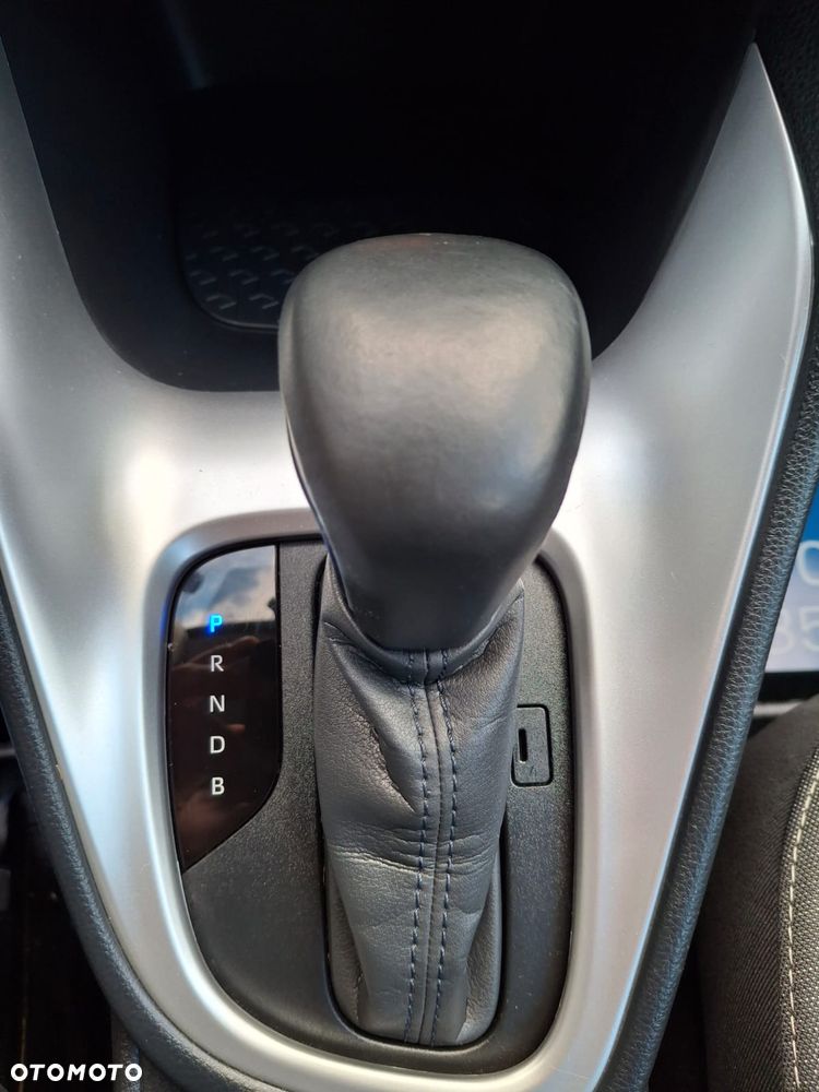 Toyota Yaris 1.5 VVT-i Luxe - 27