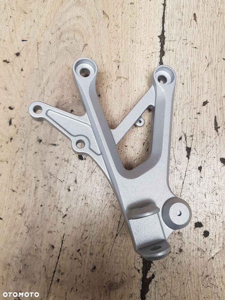 Set kierowcy prawy Honda CBR600 F4  50600-MBW-000ZA - 6