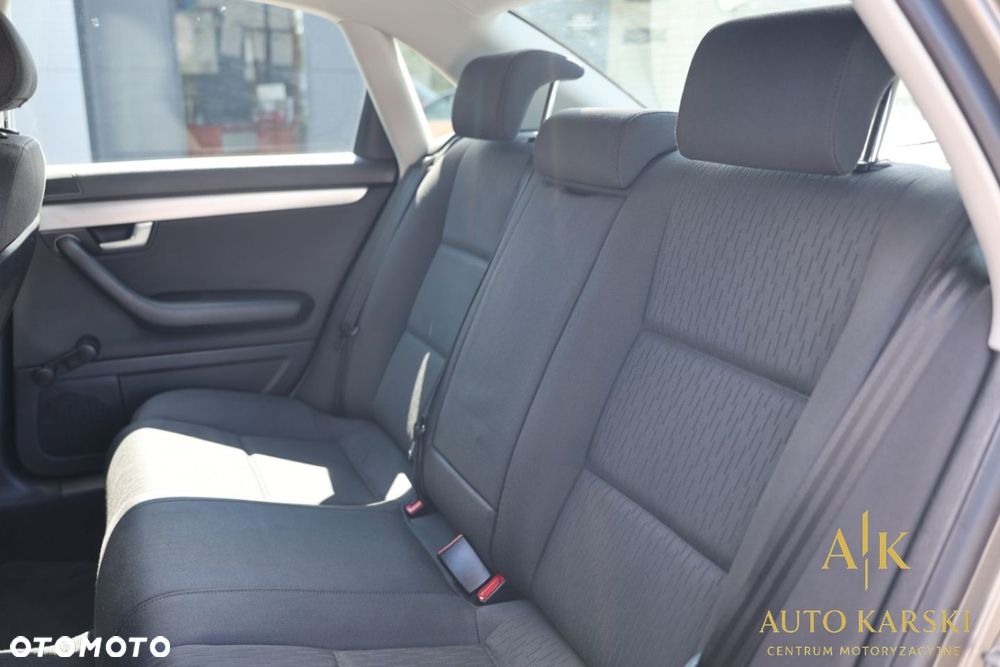 Audi A4 Avant - 33