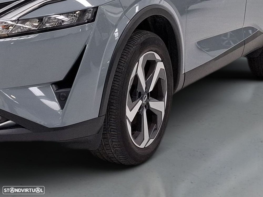 Nissan Qashqai 1.3 DIG-T N-Connecta LED - 11
