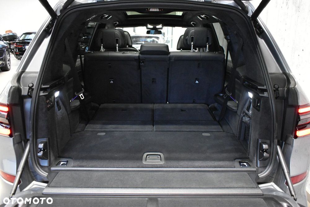 BMW X7 - 37