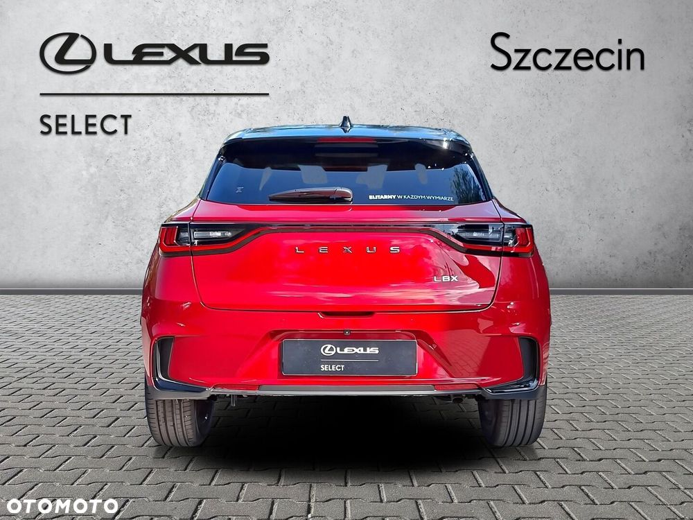 Lexus LBX - 4