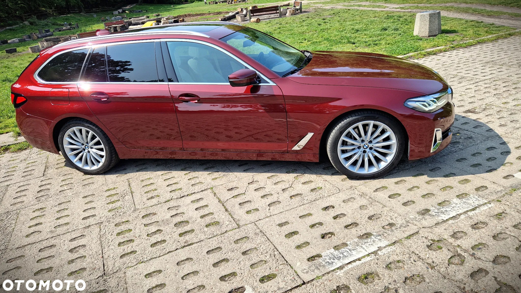 BMW Seria 5 540d xDrive Touring Luxury Line - 16