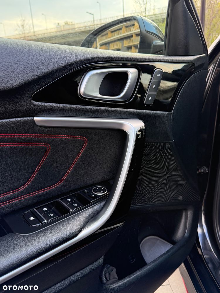 Kia ProCeed 1.6 T-GDI DCT7 OPF GT - 12