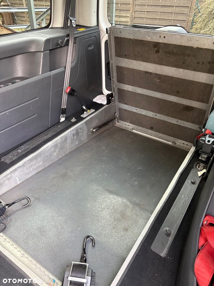 Volkswagen Caddy 1.6 (5-Si.) BMT Edition 30 - 7