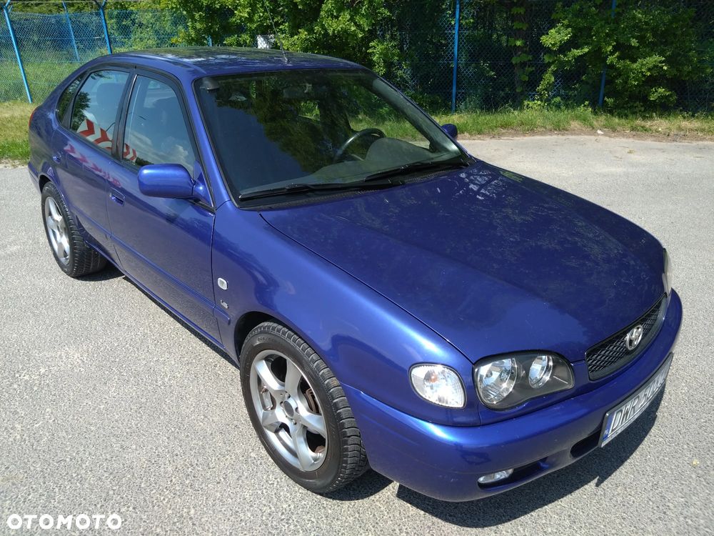 Toyota Corolla - 1