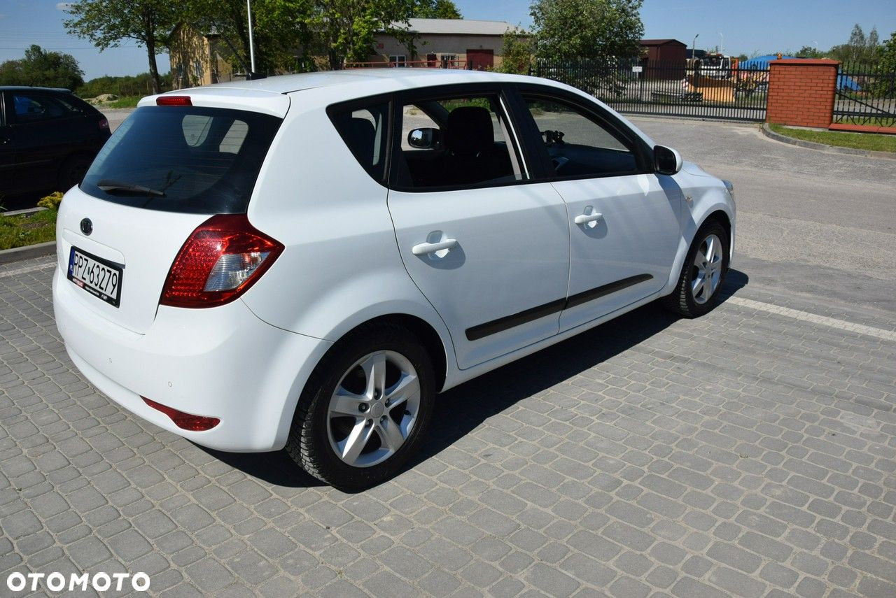 Kia Ceed 1.4 CVVT Spirit - 10