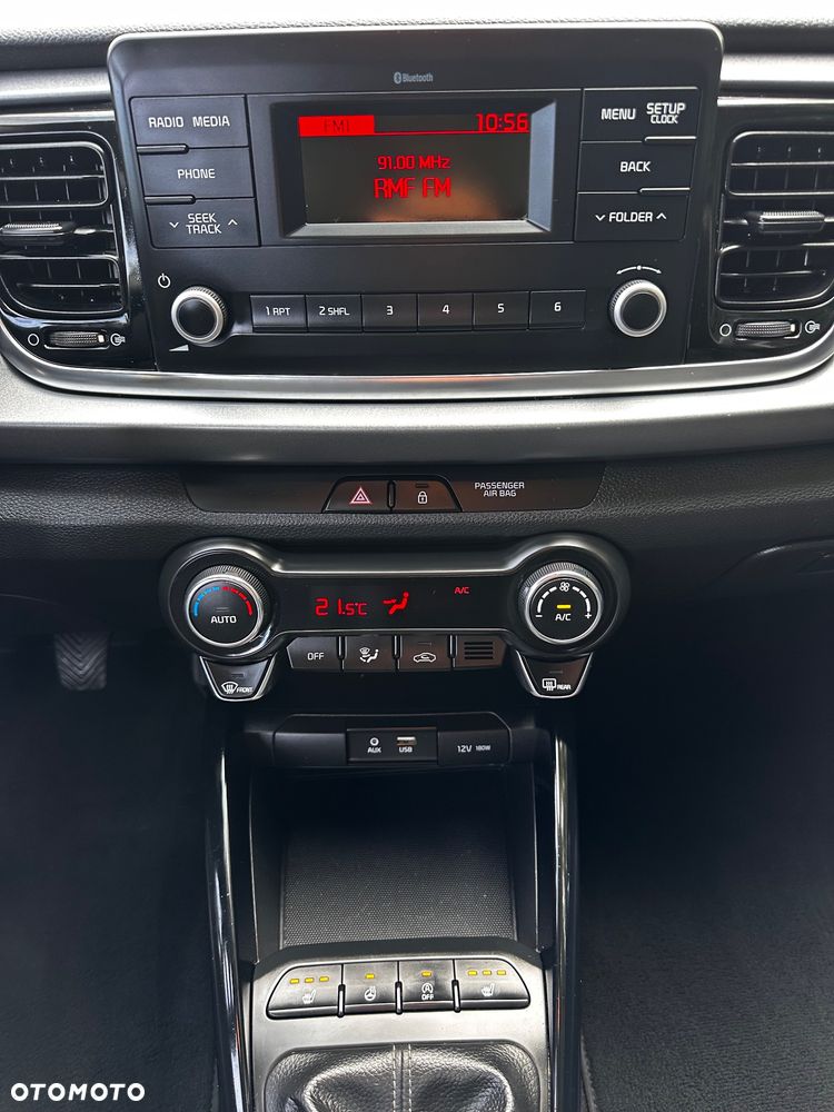 Kia Rio 1.2 Dream Team Edition - 20
