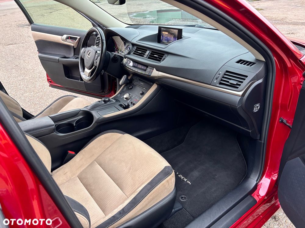 Lexus CT 200h Elegance EU6 - 14